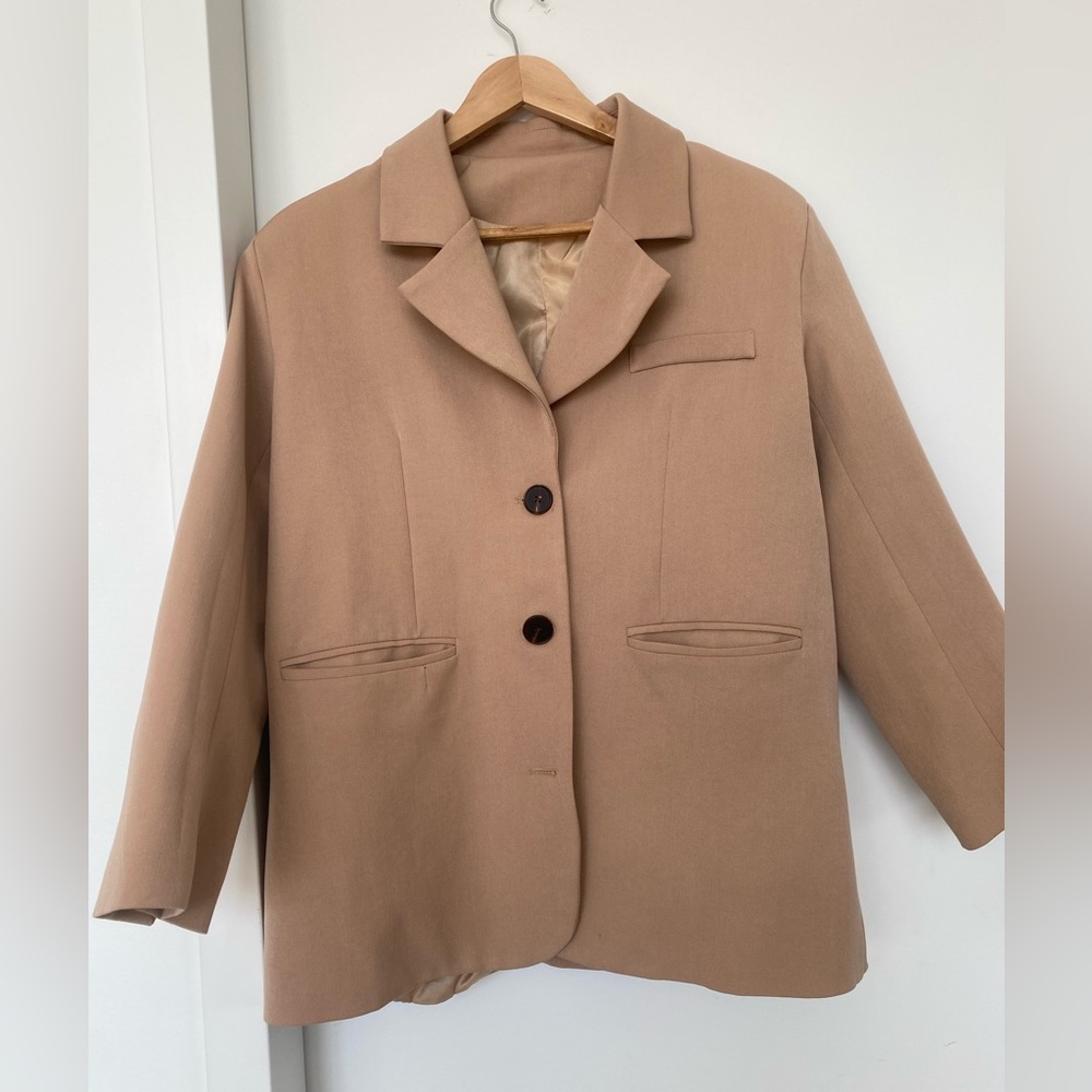 Oversized cream women blazer - Picture 3 of 4